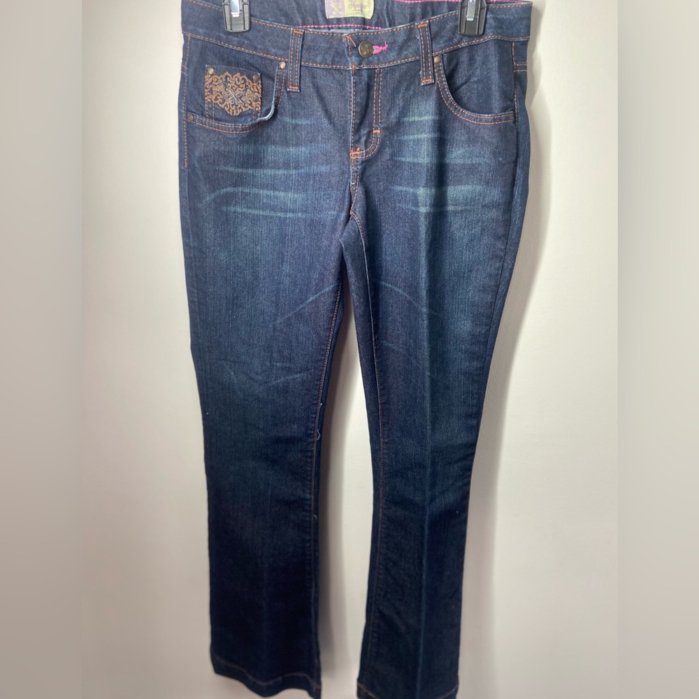 Blue Straight Leg Jeans with Classic Wash